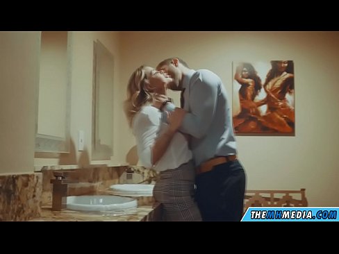 ❤️ When a busty blonde seduces you in a public toilet ❤ Beautiful porn at en-gb.super-vip.top